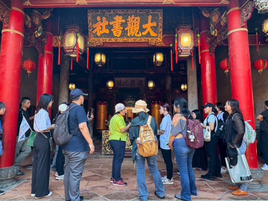 LINE ALBUM 20251108板橋走讀 251113 17 1024x768