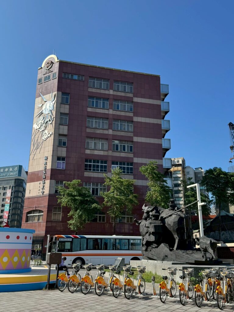 LINE ALBUM 20251108板橋走讀 251113 58 768x1024